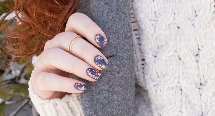 Winter Floral Nails | Whats Up Nails Brush&nbsp;Review